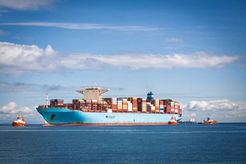 From Strapping to ISO Containers: Evolution of Unitization and Its Logistics Impact